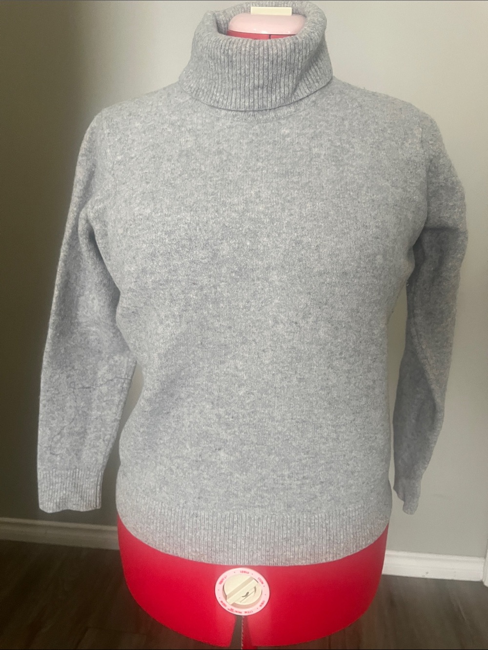 Wool 100% Uniqlo Classic Light Gray Turtleneck Sweater - Women